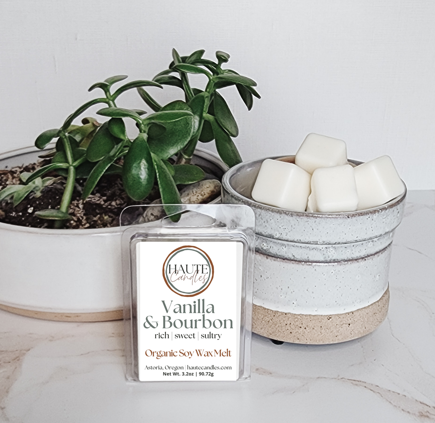 Six-piece Haute Candles Vanilla & Bourbon soy wax melts with break-apart cubes